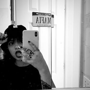 Meet your Posher, Alanis